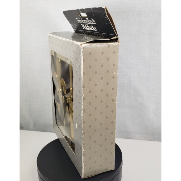 Vintage 1992 Finishing Touch Curtain Holdback Solid Brass Fleur de lis  Arm USA - Picture 9 of 12